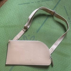 Everlane Cactus Leather Sling Bag in Cashew